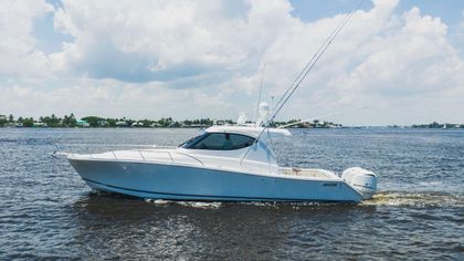 41' Jupiter 2014 Yacht For Sale